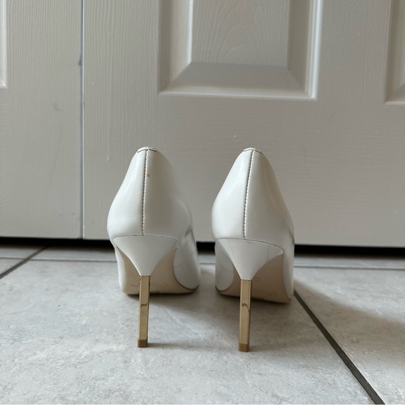 [SOLD] BNWOT VENILLA SUITE white pumps with gold heels (women’s us 7.5) - Picture 9 of 9